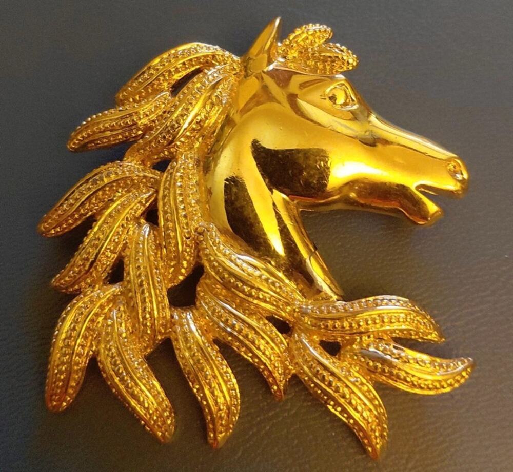 Vintage Napier horse brooch